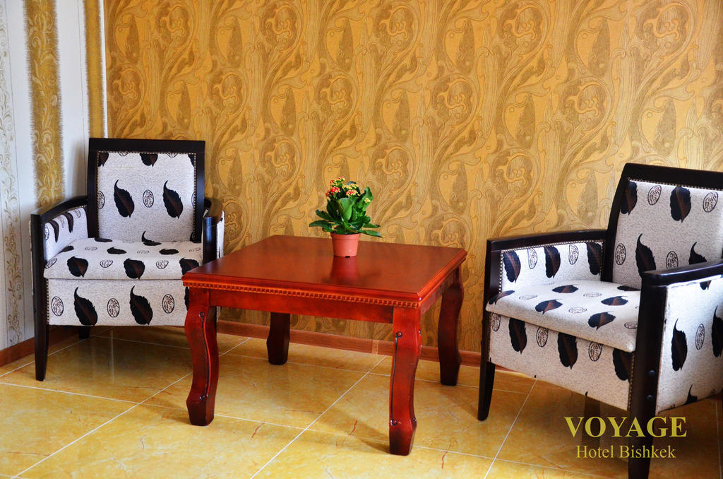 Voyage Hotel Бишкек Экстерьер фото