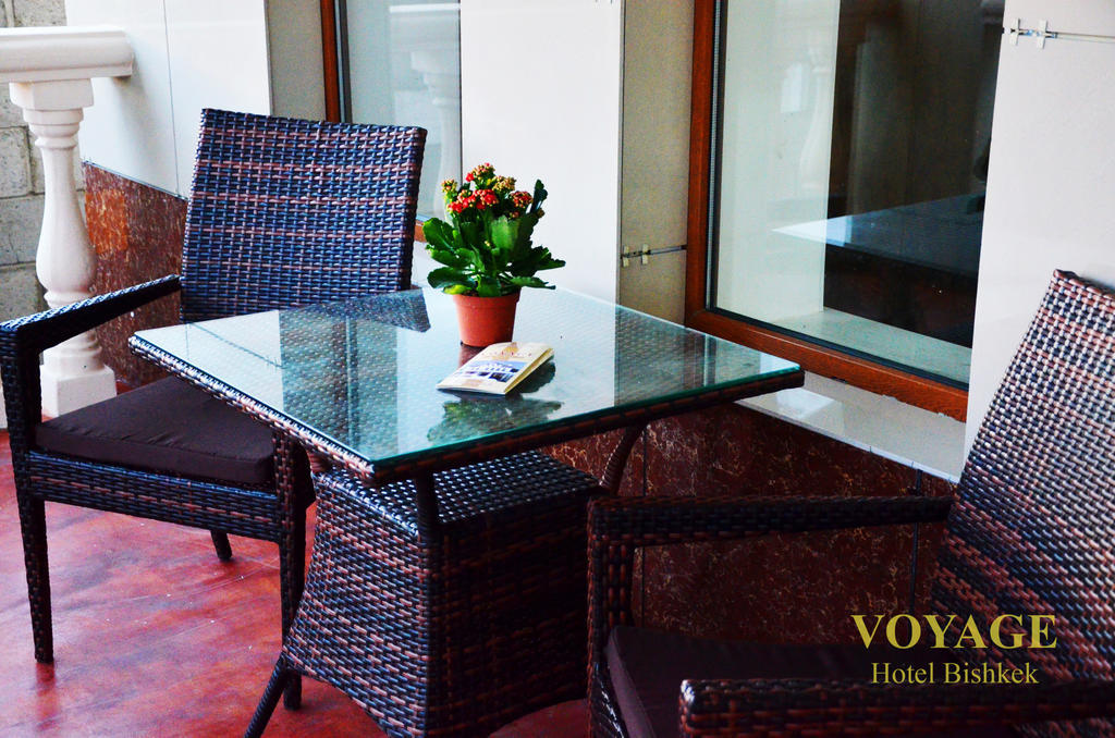 Voyage Hotel Бишкек Экстерьер фото