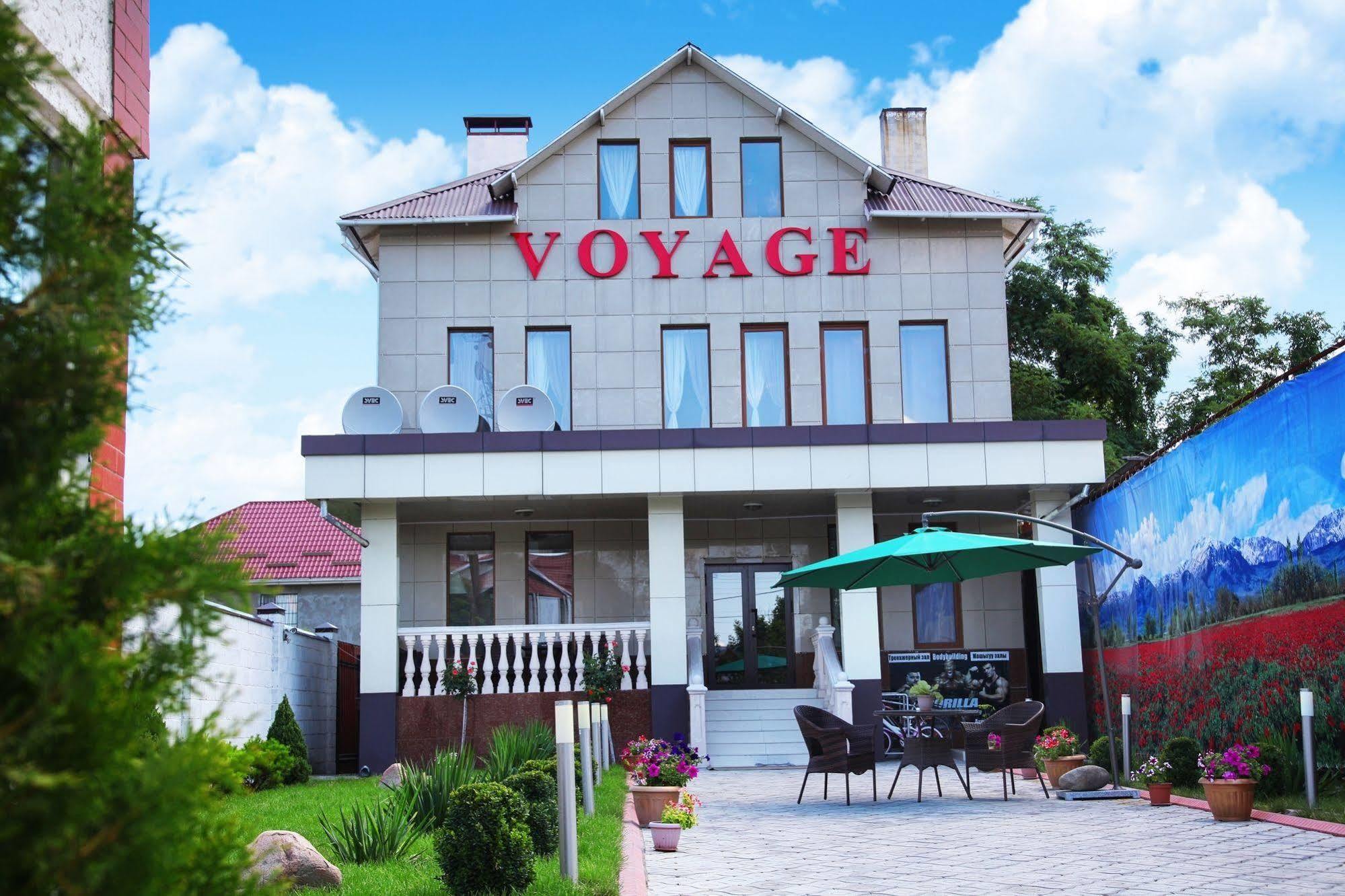 Voyage Hotel Бишкек Экстерьер фото